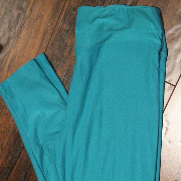 2/$25 🏷 Lularoe Teal Leggings Size OS - Picture 2 of 2